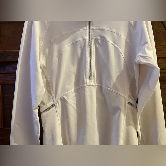 Lululemon White Front Of The Pack Half Zip Pullover Size 4 EUC - Picture 9 of 12